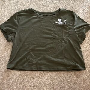 Army green crop t-shirt